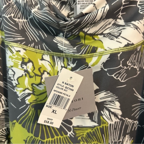 Natori‎ Gray and Green Floral Leggings new size XL. - Picture 6 of 6